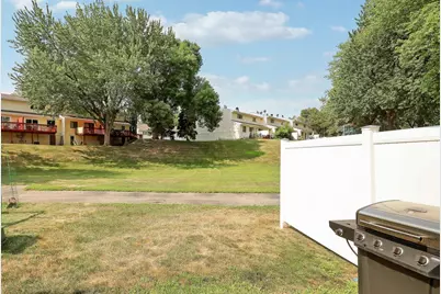 3221 Valley Ridge Drive, Eagan, MN 55121 - Photo 33