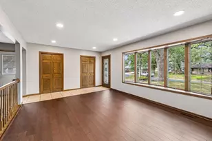 3801 W 114th St, Bloomington, MN 55431 - Photo 9