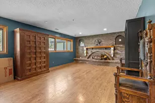 14011 Hayes Rd, Apple Valley, MN 55124 - Photo 3