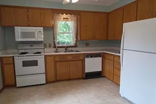 1429 14th Ave NW, Rochester, MN 55901 - Photo 3