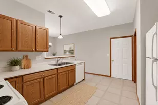 15280 Flower Way, Apple Valley, MN 55124 - Photo 3