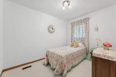 1521 Bruers Court, Chaska, MN 55318 - Photo 23
