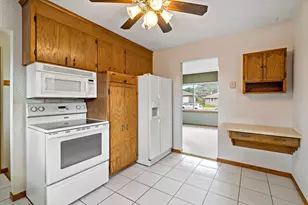 6073 Yukon Ave N, New Hope, MN 55428 - Photo 5