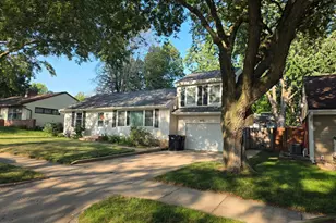 1536 9th Ave NE, Rochester, MN 55906 - Photo 3