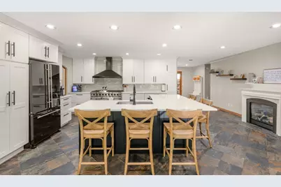 11708 Sunset Trail, Plymouth, MN 55441 - Photo 7