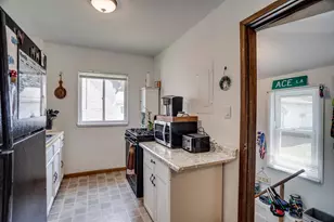 1992 Clear Ave, Saint Paul, MN 55119 - Photo 19