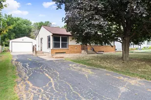1733 White Bear Ave N, Maplewood, MN 55109 - Photo 3