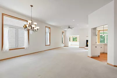 10471 Spyglass Drive, Eden Prairie, MN 55347 - Photo 17