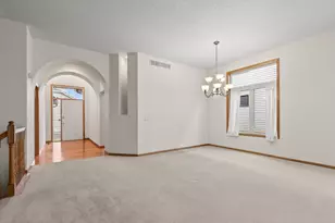 10471 Spyglass Dr, Eden Prairie, MN 55347 - Photo 19