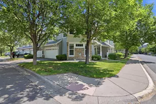 1601 Woodlynn Ave, Maplewood, MN 55109 - Photo 1