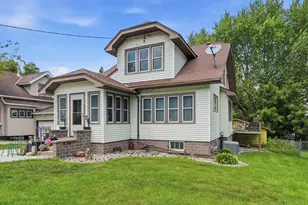 120 Park Pl W, Norwood Young America, MN 55368 - Photo 1