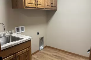1409 S 2nd St, Princeton, MN 55371 - Photo 9