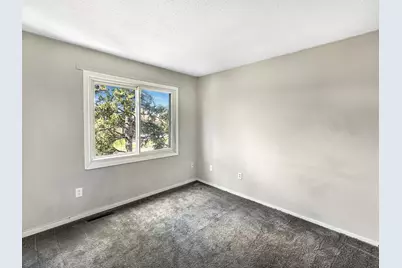 607 E Burnsville Parkway #13, Burnsville, MN 55337 - Photo 13