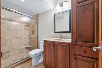 8939 Heatherton Ridge Drive, Savage, MN 55378 - Photo 37