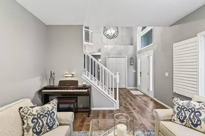 8939 Heatherton Ridge Drive, Savage, MN 55378 - Photo 5