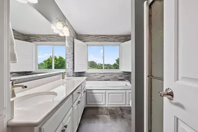 8939 Heatherton Ridge Drive, Savage, MN 55378 - Photo 23