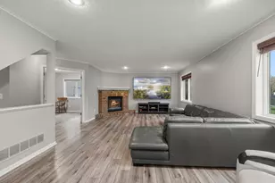 1672 Windsor Dr S, Shakopee, MN 55379 - Photo 23