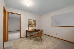 2611 Concord Way, Mendota Heights, MN 55120 - Photo 7