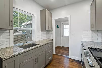 4139 Fremont Avenue N, Minneapolis, MN 55412 - Photo 29