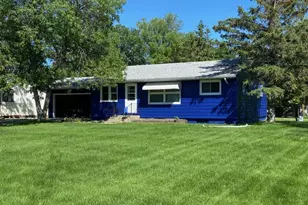 610 S Main St, Badger, MN 56714 - Photo 1