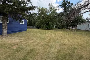 610 S Main St, Badger, MN 56714 - Photo 23