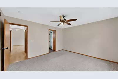 290 5th Avenue SE, Plainview, MN 55964 - Photo 17