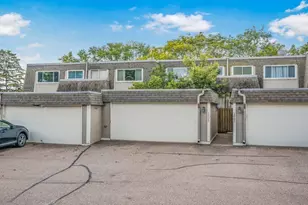 1005 W 105th St, Bloomington, MN 55431 - Photo 21