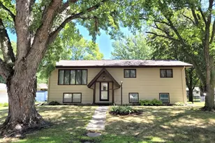 1646 N 5th St, Montevideo, MN 56265 - Photo 1