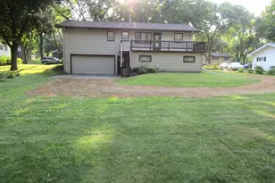 1646 N 5th St, Montevideo, MN 56265 - Photo 3