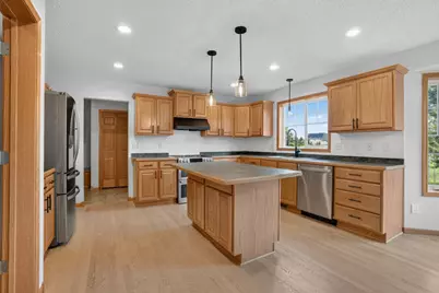 945 Westchester Avenue, Shakopee, MN 55379 - Photo 9