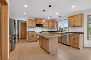 945 Westchester Ave, Shakopee, MN 55379 - Photo 9