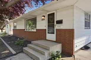 1208 18th St S, Moorhead, MN 56560 - Photo 3