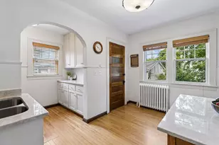 3001 W 47th St, Minneapolis, MN 55410 - Photo 15