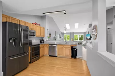 2161 Cool Stream Circle #1603, Eagan, MN 55122 - Photo 3