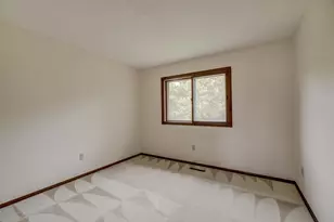 2174 Tower Ct, Woodbury, MN 55125 - Photo 21