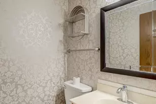 2174 Tower Ct, Woodbury, MN 55125 - Photo 11
