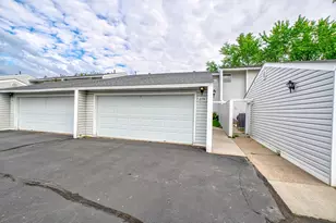 2174 Tower Ct, Woodbury, MN 55125 - Photo 43