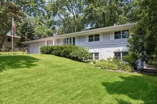 14110 Bellevue Dr, Minnetonka, MN 55345 - Photo 3