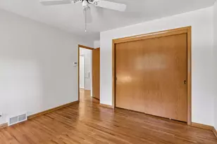 14110 Bellevue Dr, Minnetonka, MN 55345 - Photo 13
