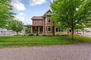 322 Wheeler Ave, North Mankato, MN 56003 - Photo 1