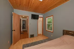 5215 E 2nd St, Superior, WI 54880 - Photo 9