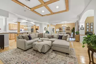 514 Julia Cir, Spicer, MN 56288 - Photo 5