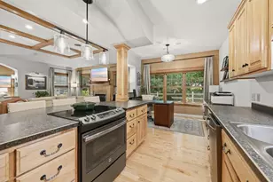 514 Julia Cir, Spicer, MN 56288 - Photo 9