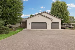 536 Raider Dr, Hudson, WI 54016 - Photo 3