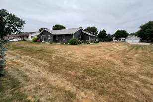 326 Rock River Dr, Edgerton, MN 56128 - Photo 23