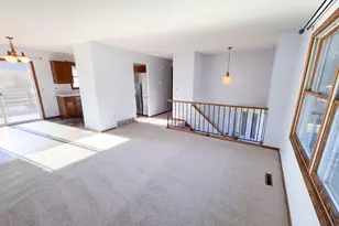 1720 24th Ave SE, Rochester, MN 55904 - Photo 3