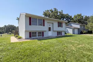 1720 24th Ave SE, Rochester, MN 55904 - Photo 1