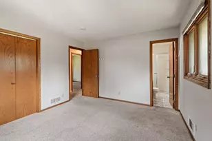 444 County Rd B E, Maplewood, MN 55117 - Photo 21