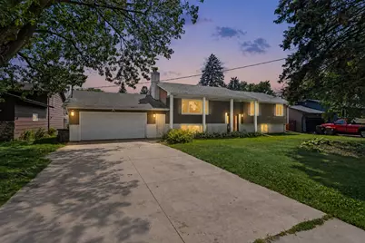 444 County Road B E, Maplewood, MN 55117 - Photo 1