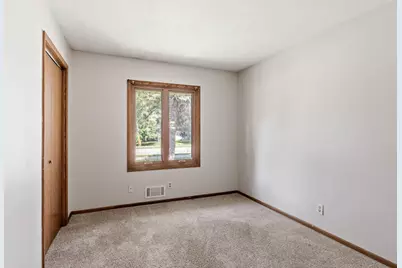 444 County Road B E, Maplewood, MN 55117 - Photo 25